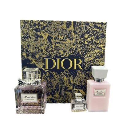 Romanticismo y frescura en el Estuche Miss Dior Blooming Bouquet, el perfume que ilumina tu estilo.