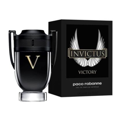 Invictus Victory Paco Rabanne, fragancia masculina intensa con notas cítricas, especiadas y orientales.