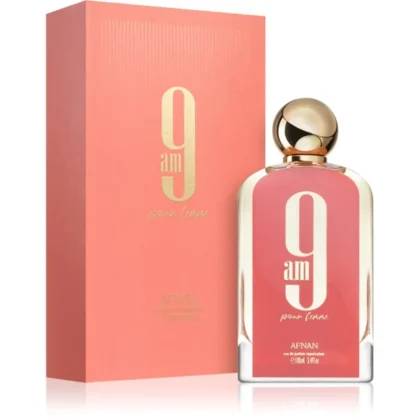 Afnan 9AM Pour Femme, frescura floral y elegancia cálida para la mujer moderna y sofisticada.