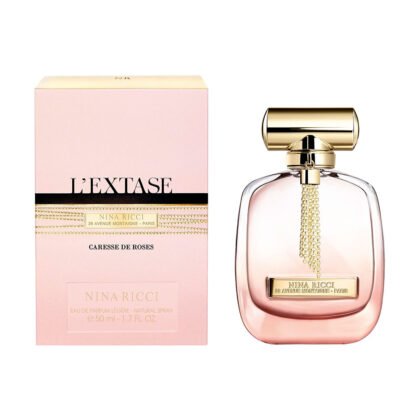 L'Extase Caresse de Roses de Nina Ricci: rosas, frambuesa y almizcle en una fragancia floral, suave y sofisticada.