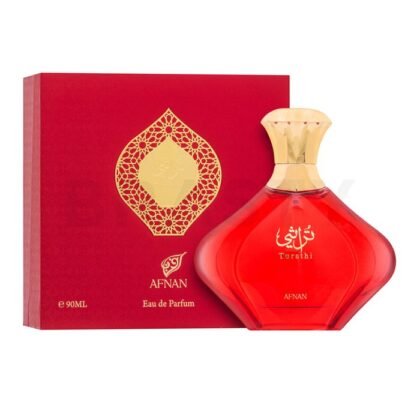 Descubre Turathi Red, una fragancia floral oriental con rosa, jazmín y vainilla que seduce con elegancia y misterio