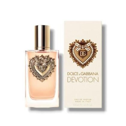 Devotion de Dolce&Gabbana: limón confitado, ron y vainilla en una fragancia dulce, romántica y sofisticada.