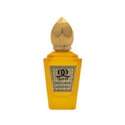 Qamar Royal Asfar: coco, jazmín y oud en una fragancia oriental, intensa y elegante que deja una estela cálida y seductora.