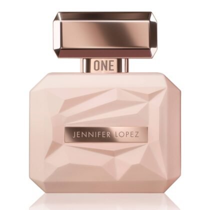 One de Jennifer Lopez: perfume floral amaderado con jazmín y sándalo. Auténtico, cálido y elegante. Ideal para mujeres que brillan con su esencia.