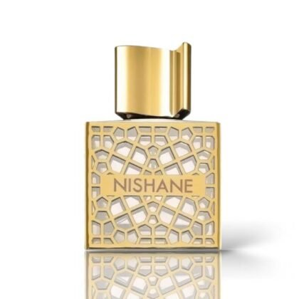 Hacivat Oud de Nishane: frescura y profundidad. Piña, oud y cuero para una estela sofisticada y poderosa.