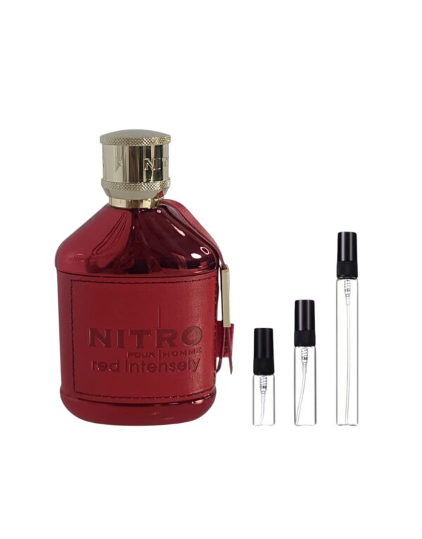 Decants Nitro Red Intensely: aroma masculino intenso con frutas, ámbar y maderas. Fresco, sensual y duradero. ¡Descúbrelo!