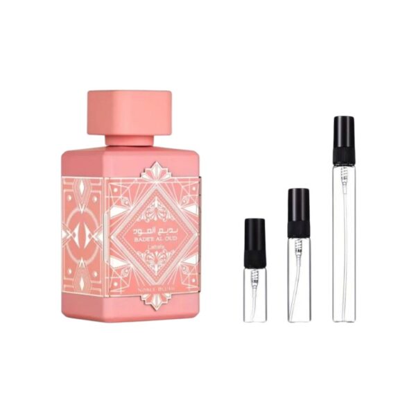 Decants Lattafa Noble Blush: leche de rosas, merengue y vainilla en 3ml, 5ml y 10ml. Dulzura sofisticada para tu piel. ¡Descúbrelo
