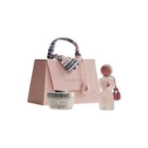 Fragancia femenina con notas cítricas, florales y ámbar, ideal para uso diario y momentos especiales.