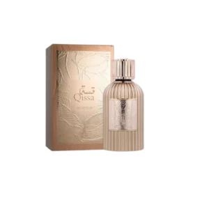 Paris Corner Qissa Delicious, fragancia gourmand con frutos rojos, vainilla y base cálida de ámbar.