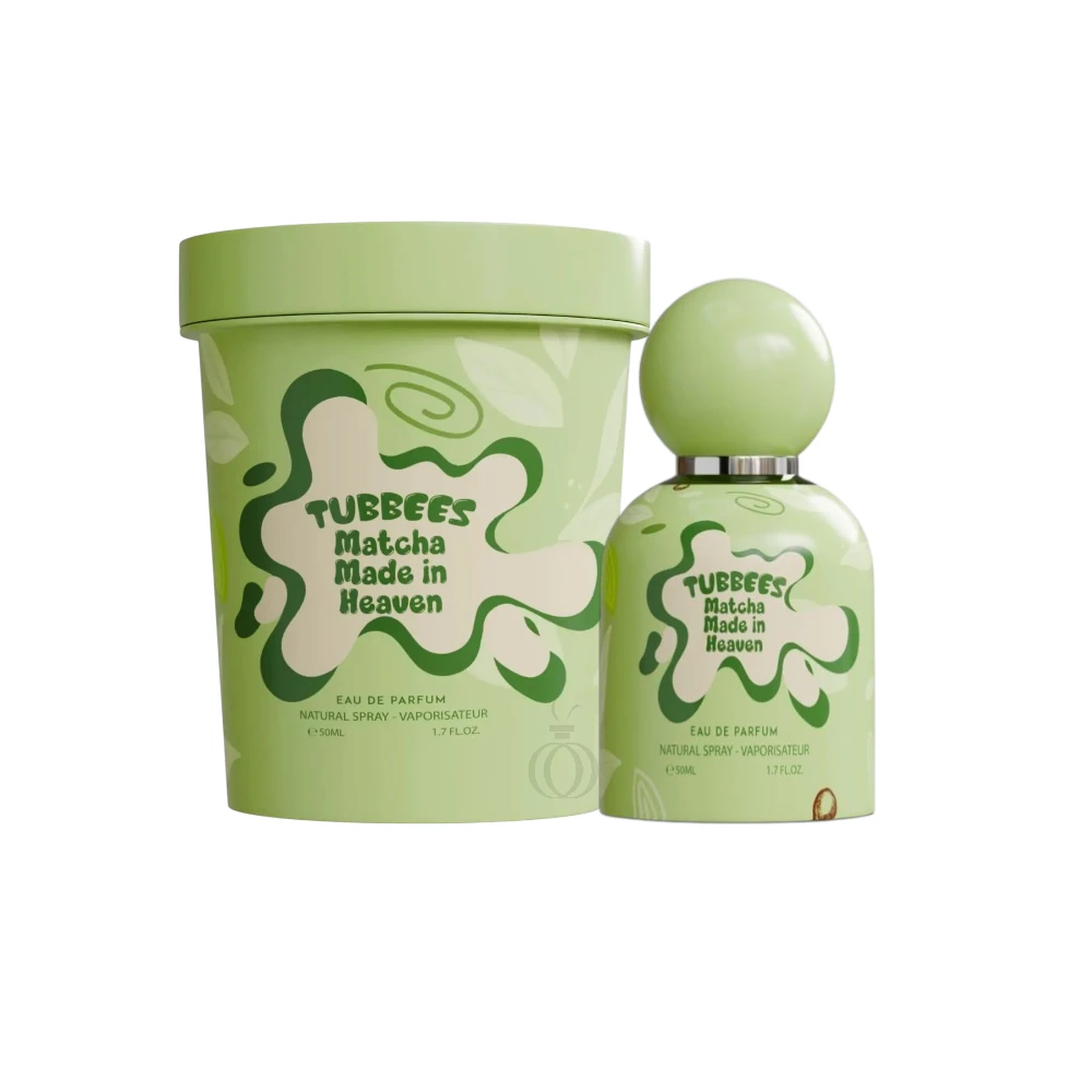 Perfume gourmand con té matcha, crema batida y vainilla sobre una base cálida de almizcle y madera ligera.